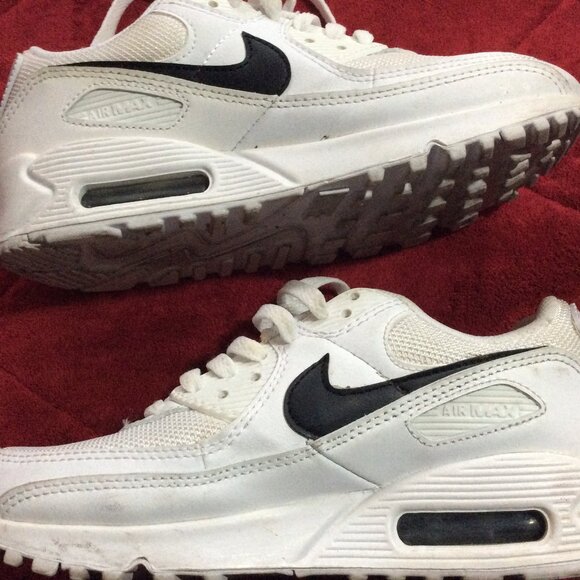 Nike Women's Air Max Shoe Size US 6.5 - Picture 7 of 10